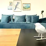 Blue Jay's Nest — Ac & Stylish Terrace *