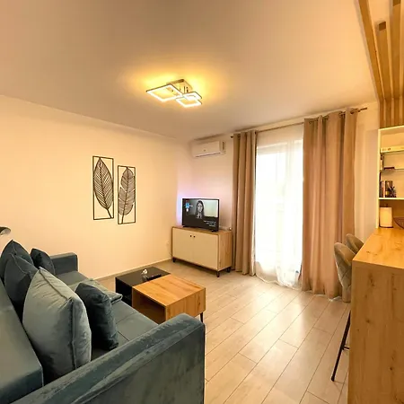 Blue Jay's Nest — Ac & Stylish Terrace * Braşov