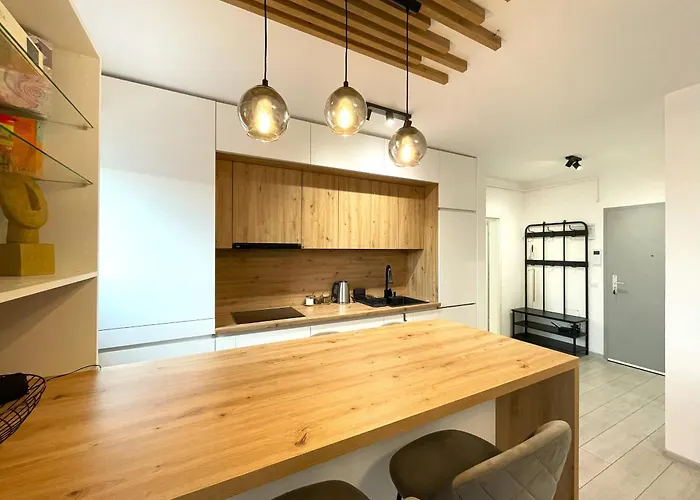 Blue Jay's Nest — Ac & Stylish Terrace