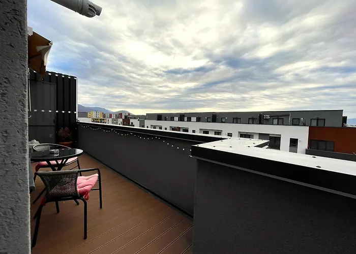 Blue Jay's Nest — Ac & Stylish Terrace *